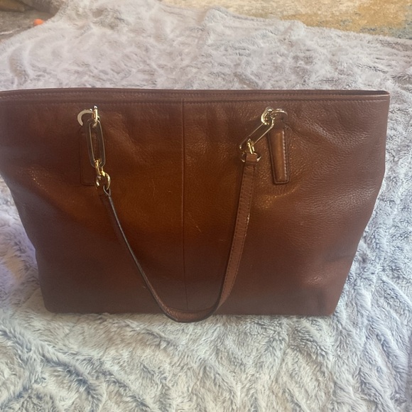 - Coach Brown Leather East West Madison Tote Bag - Picture 5 of 10